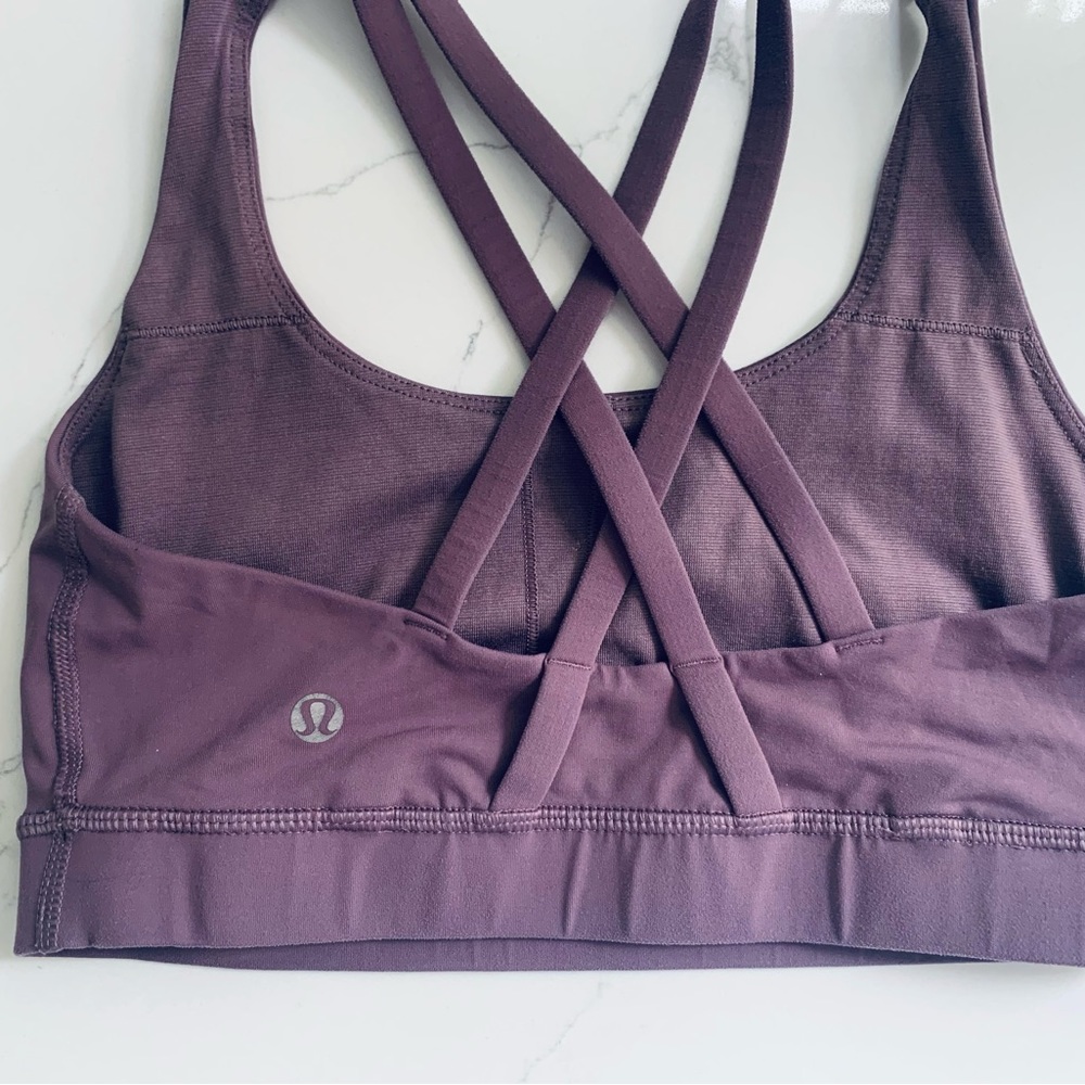 Lululemon Athletica Crossback straps sports bra